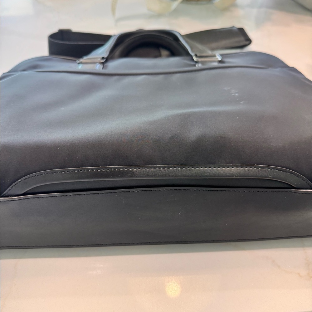 Tumi Slim Harrison Bradford Laptop Brief - Picture 5 of 9